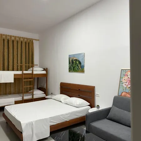 Rooms'himara